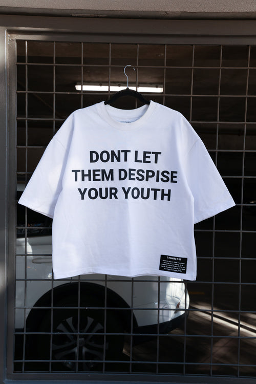 "DONT LET THEM DESPISE YOUR YOUTH" Cropped T-Shirt - WHITE